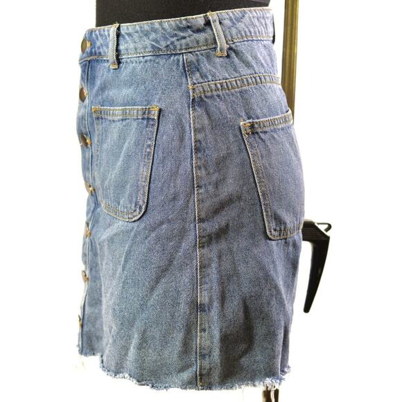 Newbury Kustom Denim Skirt Blue Jean Button Front Mini Rigid Frayed Size Small - Picture 9 of 12